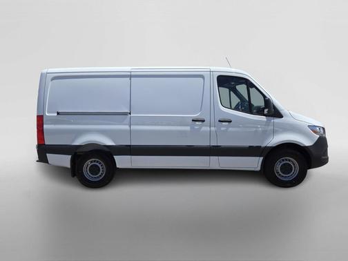 2025 Mercedes-Benz Sprinter 2500 Standard Roof