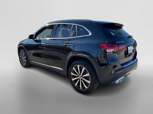 2023 Mercedes-Benz GLA 250 Base