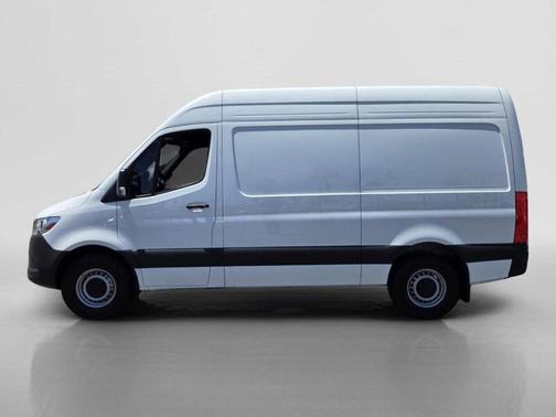Arctic White 2024 Mercedes-Benz Sprinter 2500