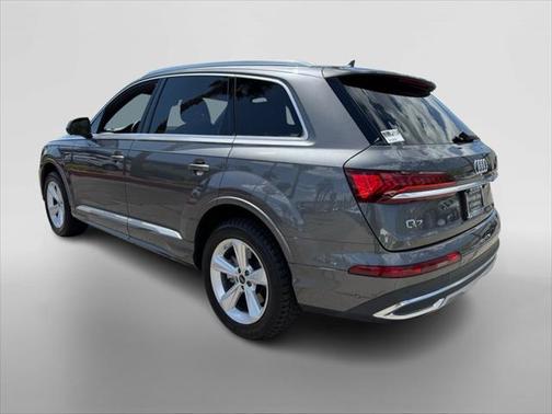2024 Audi Q7 45 Premium