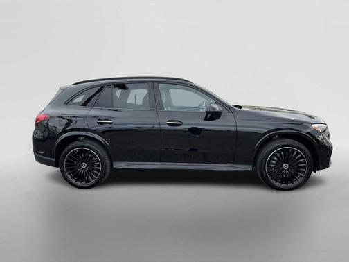2026 Mercedes-Benz GLC 300 Base
