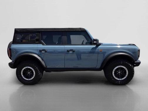 Blue 2021 Ford Bronco Base