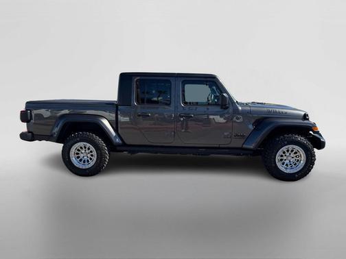 2024 Jeep Gladiator Sport