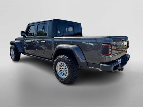 2024 Jeep Gladiator Sport