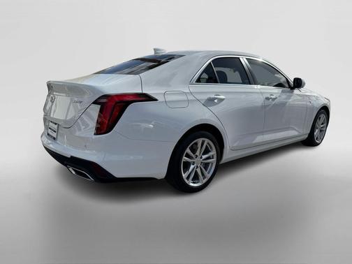 2025 Cadillac CT4 Luxury