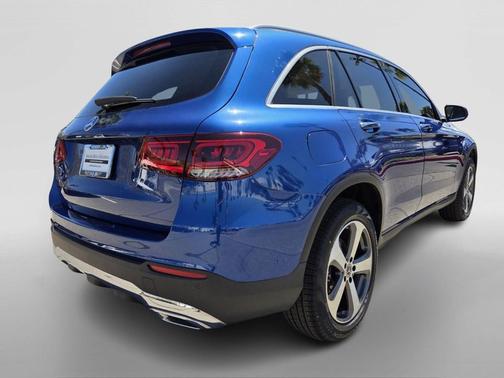 Starling Blue Metallic 2022 Mercedes-Benz GLC 300 Base