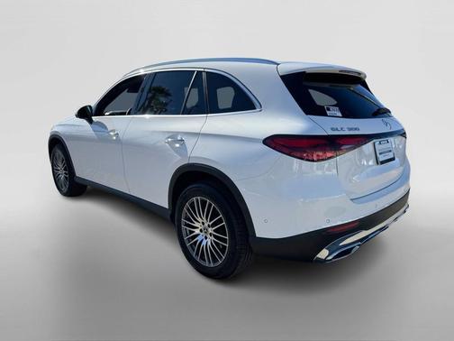 2025 Mercedes-Benz GLC 300 Base