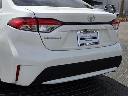 White 2021 Toyota Corolla LE
