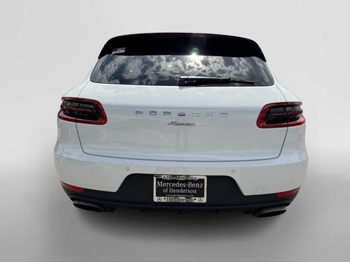 2018 Porsche Macan Sport Edition