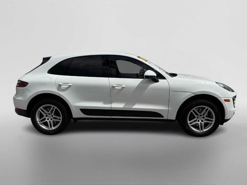 2018 Porsche Macan Sport Edition