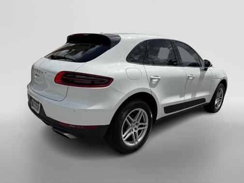 2018 Porsche Macan Sport Edition