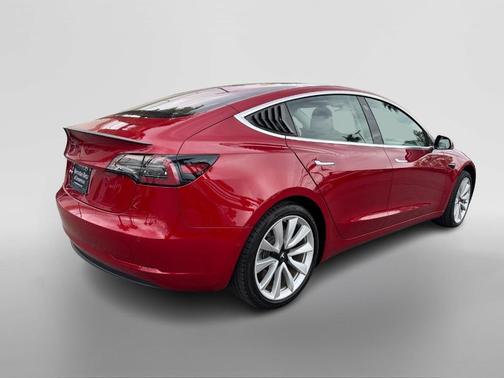 2018 Tesla Model 3 Long Range