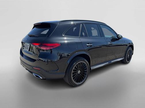 2025 Mercedes-Benz GLC 300 Base