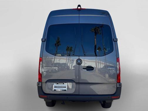 2025 Mercedes-Benz Sprinter 2500 Standard Roof