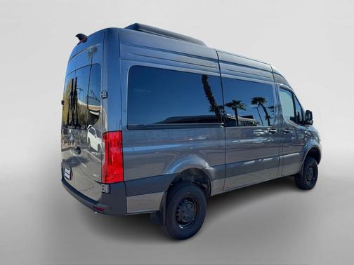 2025 Mercedes-Benz Sprinter 2500 Standard Roof