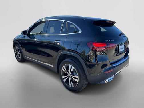 2025 Mercedes-Benz GLA 250 Base