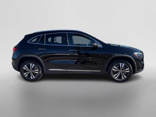 2025 Mercedes-Benz GLA 250 Base