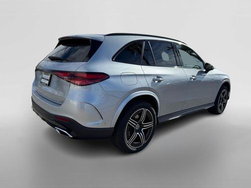 2026 Mercedes-Benz GLC 300 Base