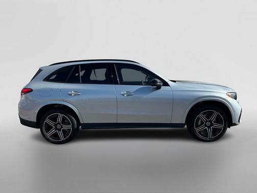 2026 Mercedes-Benz GLC 300 Base