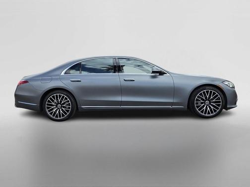 Gray 2022 Mercedes-Benz S-Class S 580 4MATIC