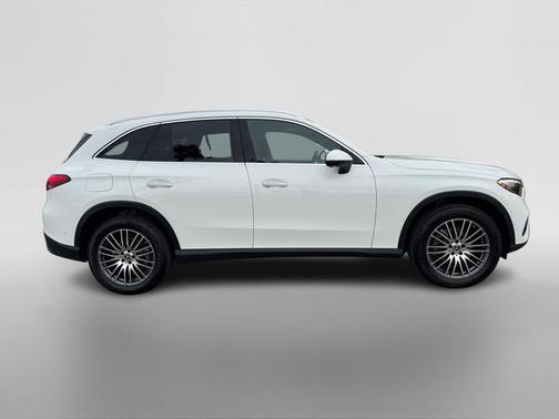 2025 Mercedes-Benz GLC 300 Base