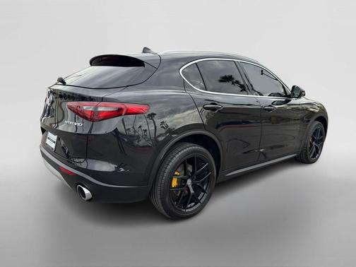 2019 Alfa Romeo Stelvio Ti Sport