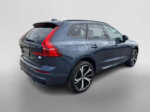 2022 Volvo XC60 Recharge Plug-In Hybrid T8 R-Design Extended Range