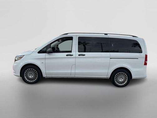 2018 Mercedes-Benz Metris Base