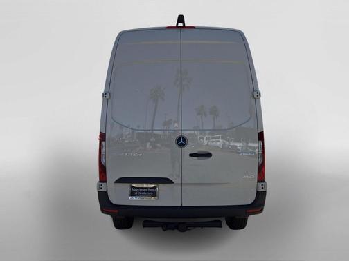 2025 Mercedes-Benz Sprinter 2500 Standard Roof