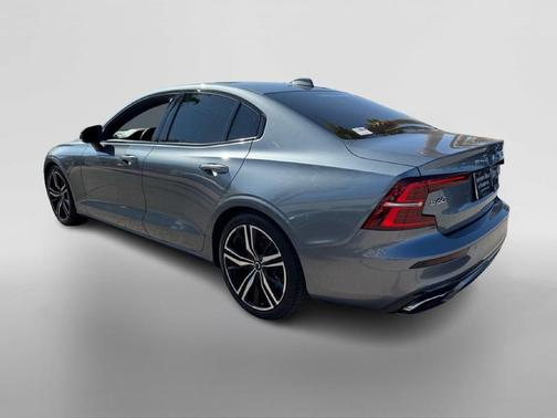 2020 Volvo S60 T5 R-Design
