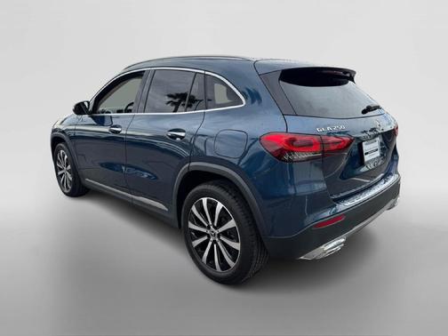 2022 Mercedes-Benz GLA 250 Base