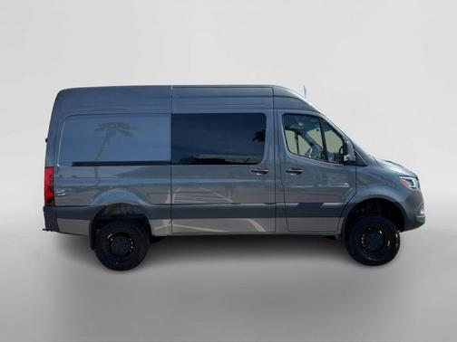 Selenite Gray 2026 Mercedes-Benz Sprinter 2500 Standard Roof