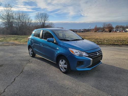 2024 Mitsubishi Mirage ES