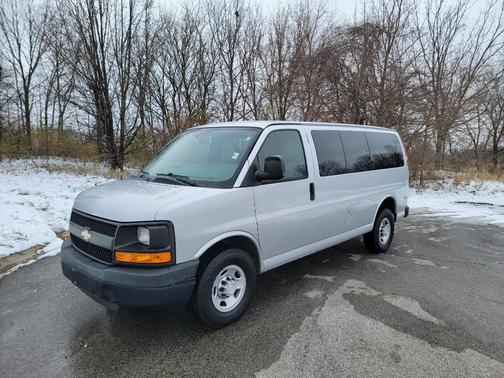 2015 Chevrolet Express 2500 LS