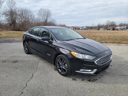 2018 Ford Fusion Hybrid SE