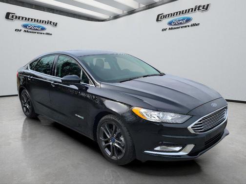 2018 Ford Fusion Hybrid SE