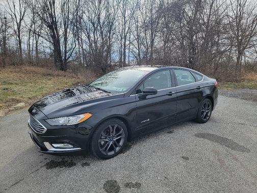 2018 Ford Fusion Hybrid SE