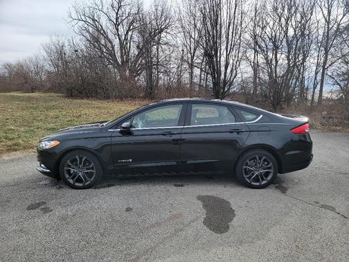 2018 Ford Fusion Hybrid SE