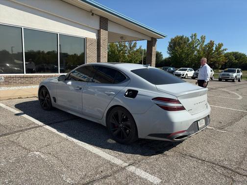 2022 Genesis G70 3.3T AWD