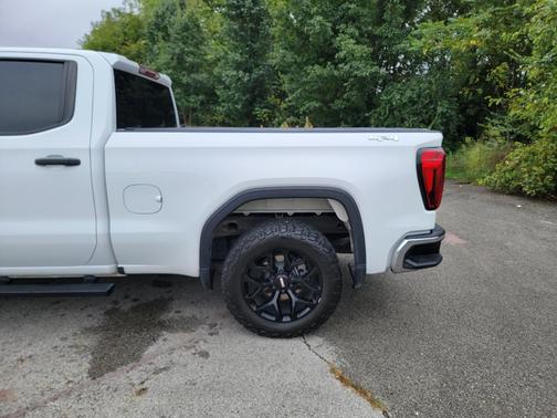 2023 GMC Sierra 1500 Pro