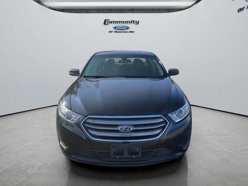 2018 Ford Taurus SE