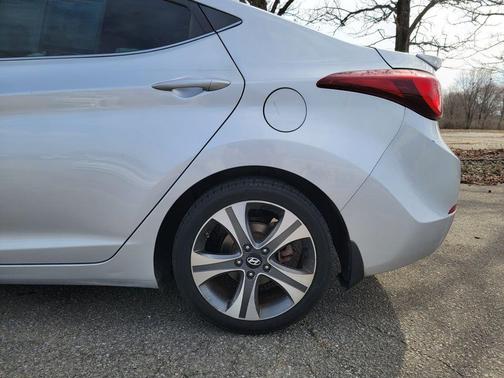 2016 Hyundai ELANTRA Sport