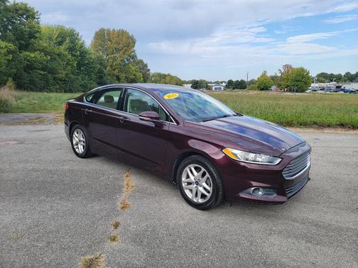 2013 Ford Fusion SE