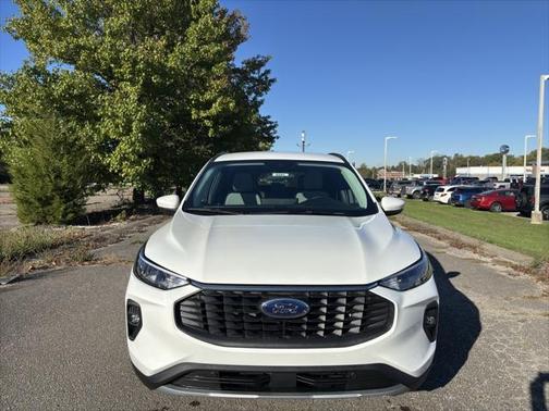 2025 Ford Escape SE