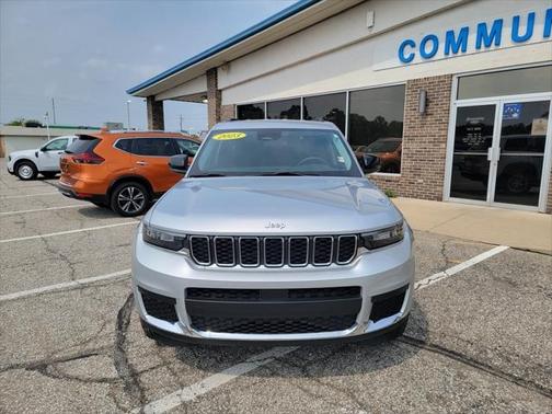 2023 Jeep Grand Cherokee L Laredo