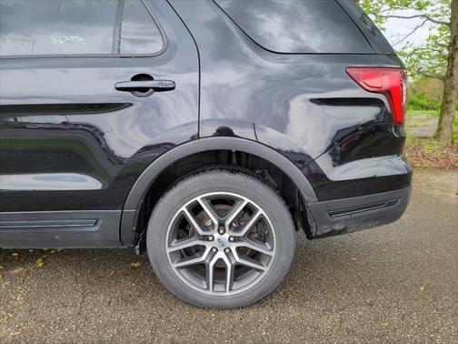 2019 Ford Explorer Sport