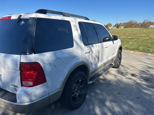 2005 Ford Explorer Eddie Bauer