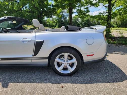2010 Ford Mustang GT Premium