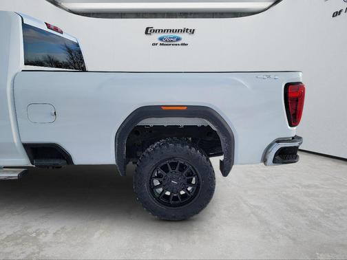 2023 GMC Sierra 2500 Pro