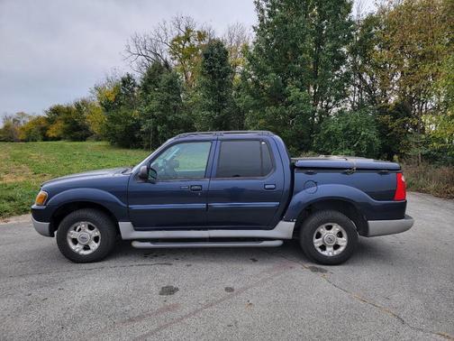 2003 Ford Explorer Sport Trac Base